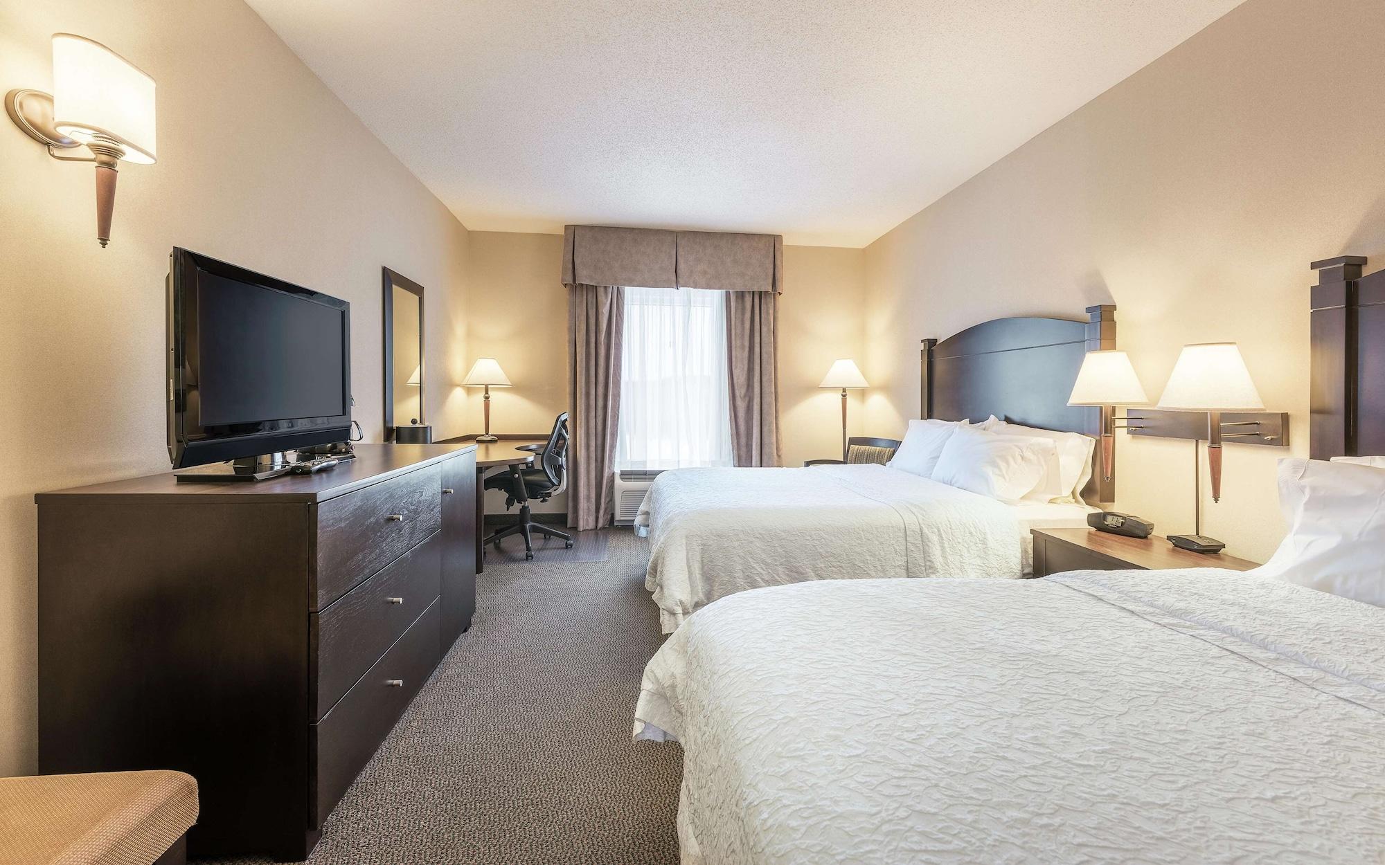Hampton Inn & Suites By Hilton Moncton Extérieur photo